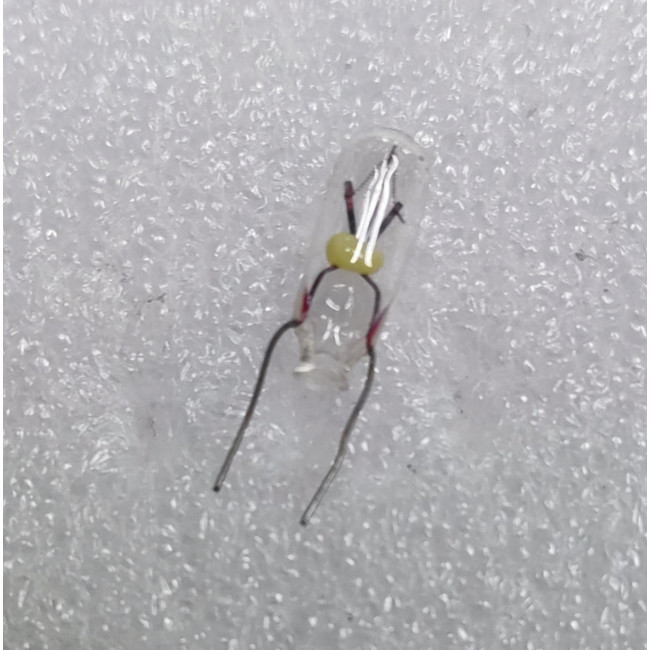 ΛΑΜΠΑΚΙ 24V 4mm ΜΕ ΑΚΡΟΔΕΚΤΕΣ