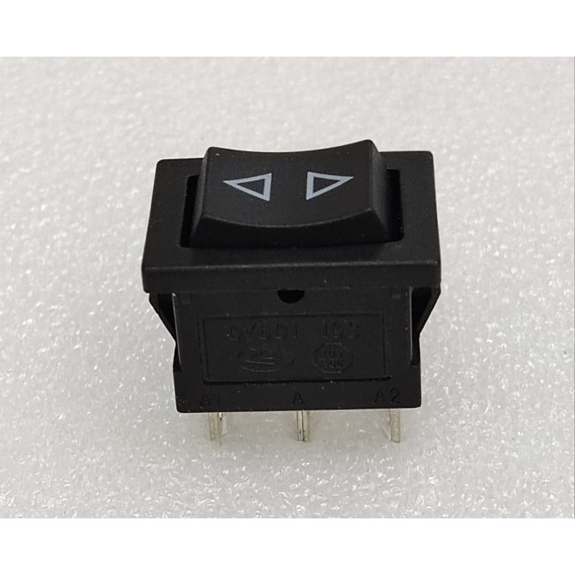 ΔΙΑΚΟΠΤΗΣ KOYNIΑΣ 15X21mm ΕΠΑΝΑΦΟΡΑΣ (ON)-OFF-(ON) 3P10A250V